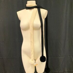 Set of 2 scarfs with puff ball ends - Ivory and Black
